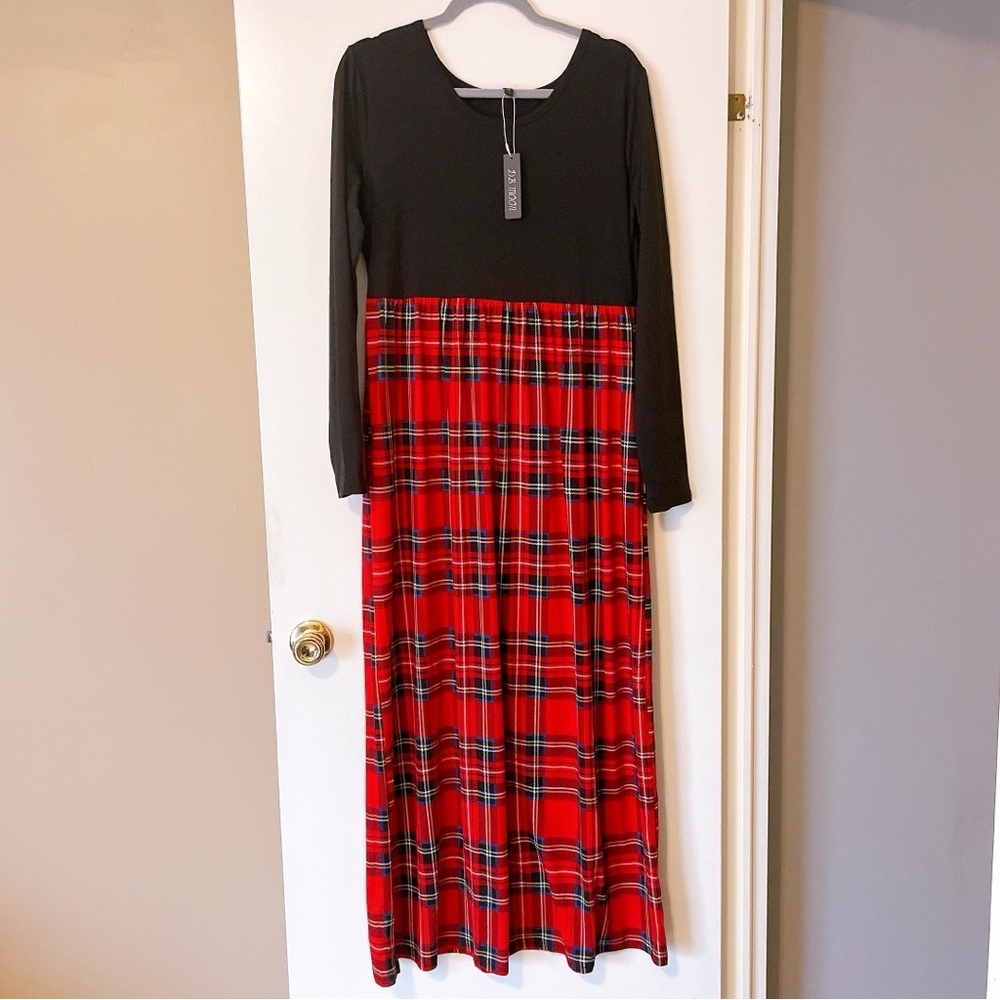 NWT DB Moon Black & Red Plaid Maxi Dress Size XL
